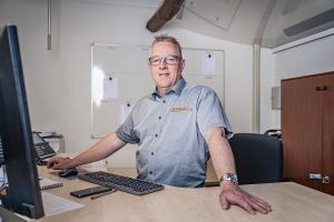 WhatsApp met Henk van Van Leusden Transport